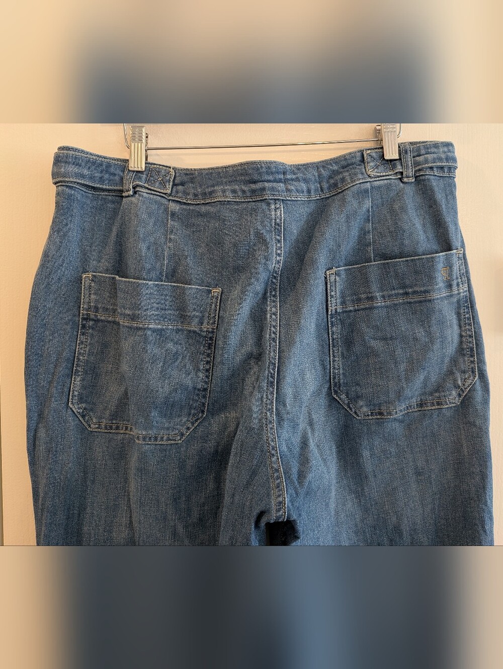 Anthropologie Pilcro Tower Flare Mid-Rise Jeans Denim Blue Wide Leg Size 34 - Picture 9 of 13